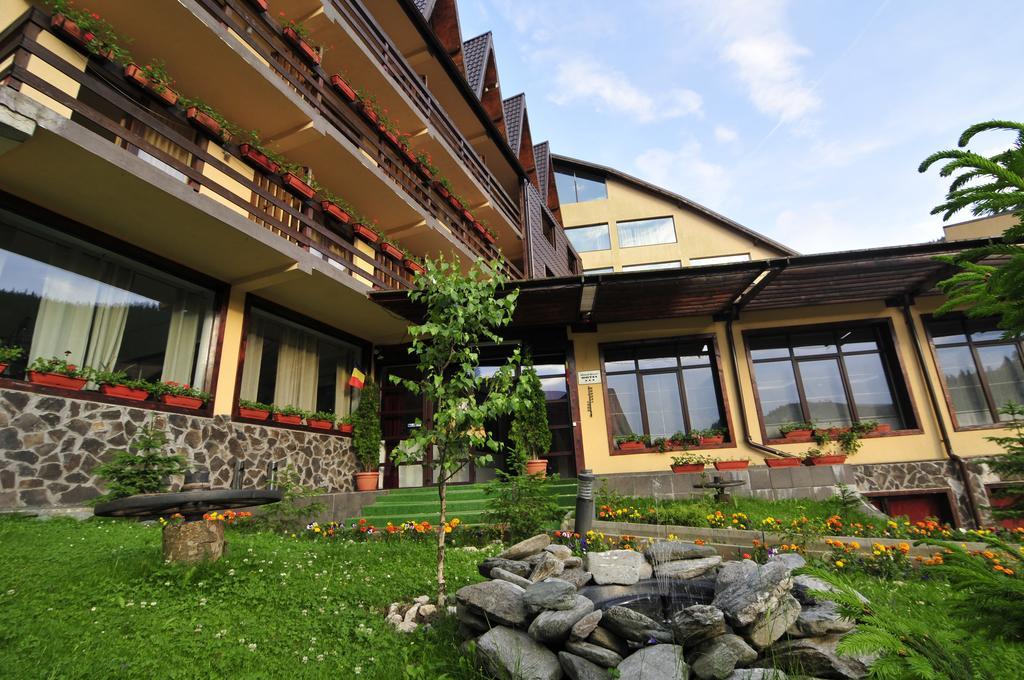 Mistral Resort Moeciu De Sus Eksteriør bilde