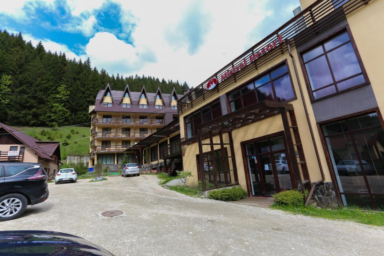 Mistral Resort Moeciu De Sus Eksteriør bilde